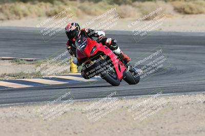 media/Nov-16-2025-Race Pace (Sun) [[8c5fa54630]]/Non Verified Riders (1st 20 Minutes)/2-Turn 10 (1010am)/